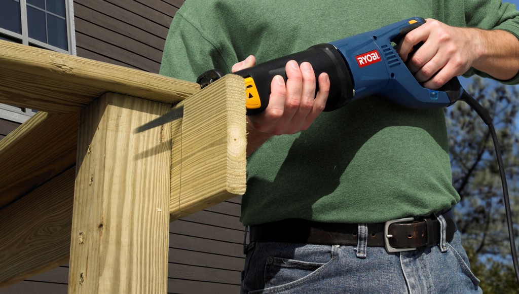 Cómo usar una sierra recíproca de manera segura ConstruGuía al día