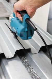 Cizallas eléctricas para láminas de metal Makita