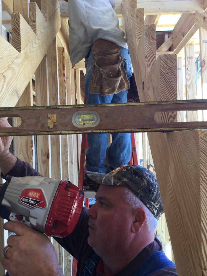 Construir una escalera paso por paso | Constru-Guía al día