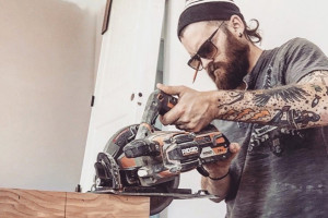 Jonny Roetker  //  Propietario, Rocker Carpentry //  Valparaiso, Ind.