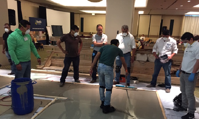 Bostik entrena a más de 400 instaladores de pisos de madera en México