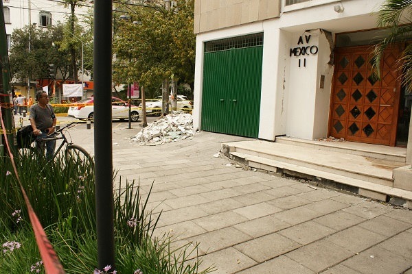 ¿Contratistas independientes, fuera de la reconstrucción de casas en México?